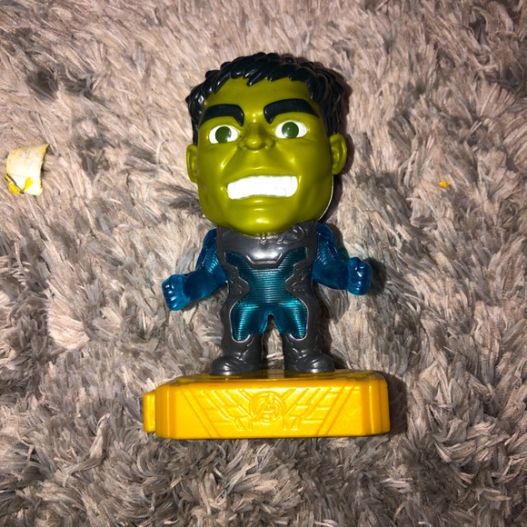 Mcds Avengers Figurines 4" Mobile Minis Set of 6 Hulk,Falcon,soldier,ant,funko.. - Picture 2 of 7